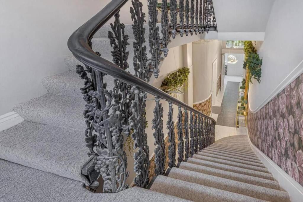 Stylish Hyde Park Home By Tube Stations With Elevator London Kültér fotó