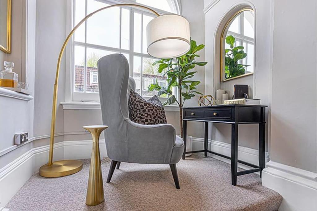 Stylish Hyde Park Home By Tube Stations With Elevator London Kültér fotó