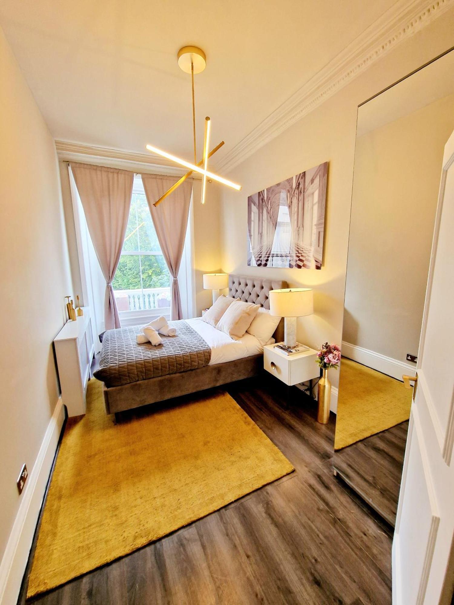 Stylish Hyde Park Home By Tube Stations With Elevator London Kültér fotó